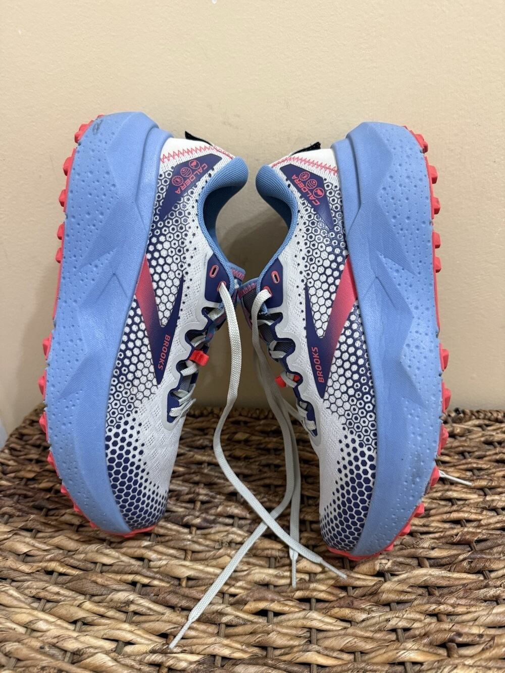SBrooks Caldera 6 Oyster Blissful Blue sz 9 medium B